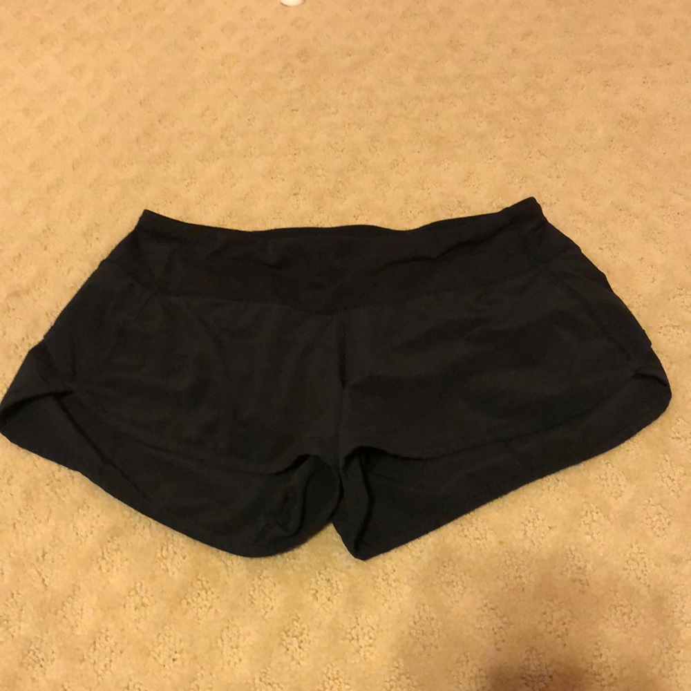 Size 4 Lululemon speed shorts
